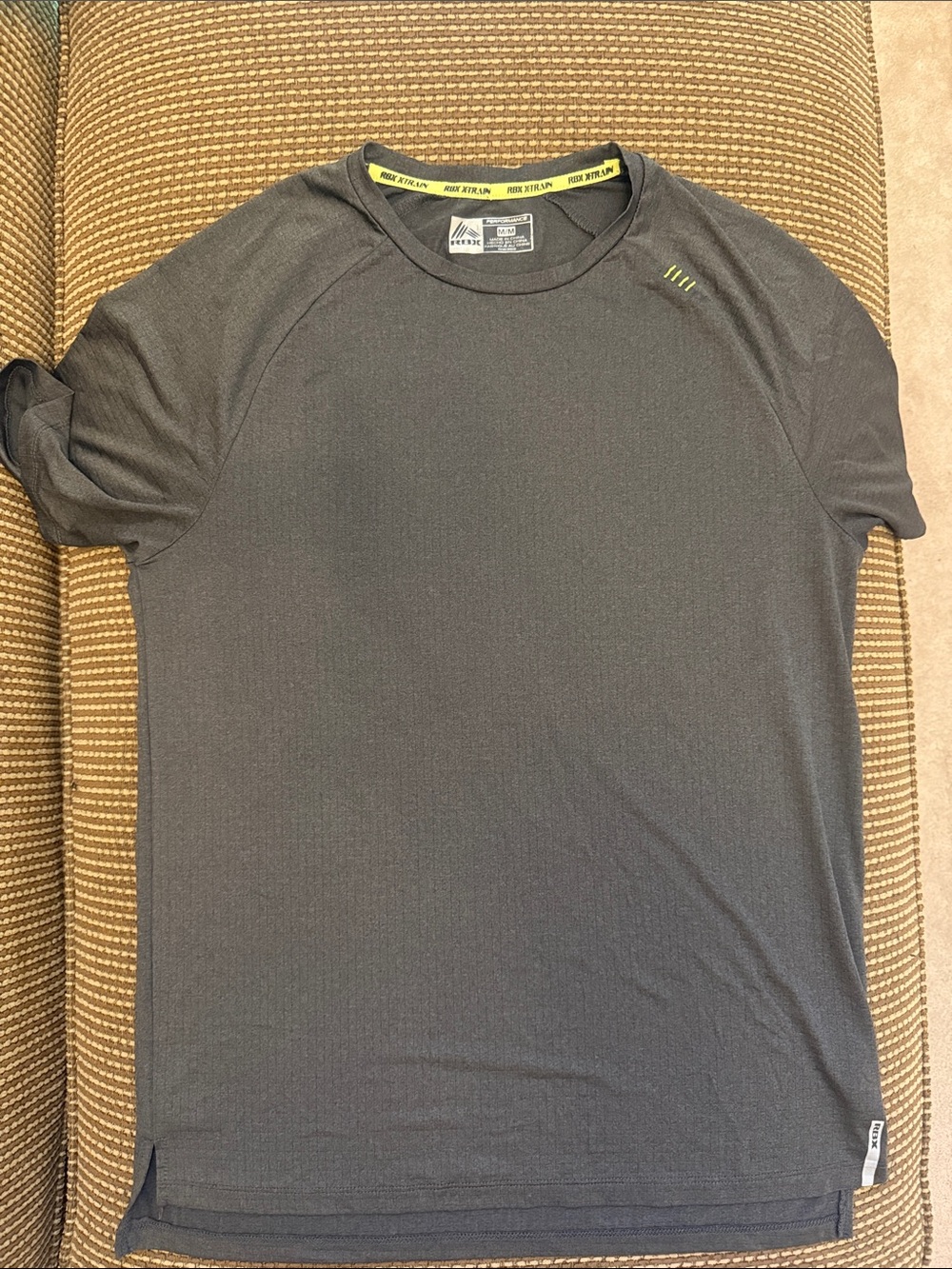 RBX Men's Short Sleeve Performance Tee in Charcoal